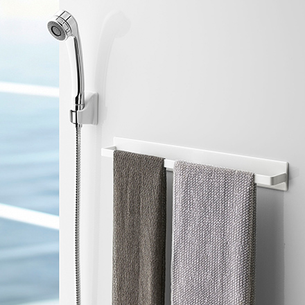 tower タワー マグネットバスルームタオルハンガー ワイド ホワイト 4596