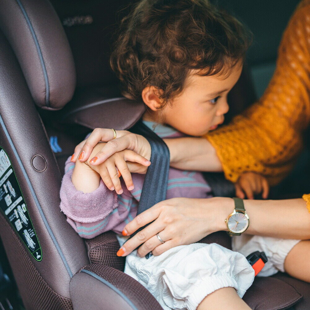 Aprica アップリカ フォームフィット ISOFIX SAFETY+ セーフティプラス AB チャイルドシート メテオブラック 2167605