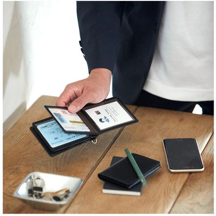 グロワール パスケース 縦型5面窓付 ブラウン