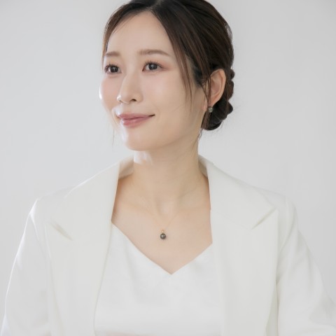 ERIS VELINA【響】ブラックパール（黒蝶真珠・8mm・セミラウンド系）K18 イエローゴールド ペンダント ネックレス（トゥインクルチェーン・45cm・0.65mm）