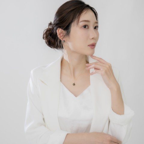 ERIS VELINA【星菱】ブラックパール（黒蝶真珠・8mm・セミラウンド系）天然ダイヤモンド K18 イエローゴールド ペンダント ネックレス（トゥインクルチェーン・45cm・0.65mm）