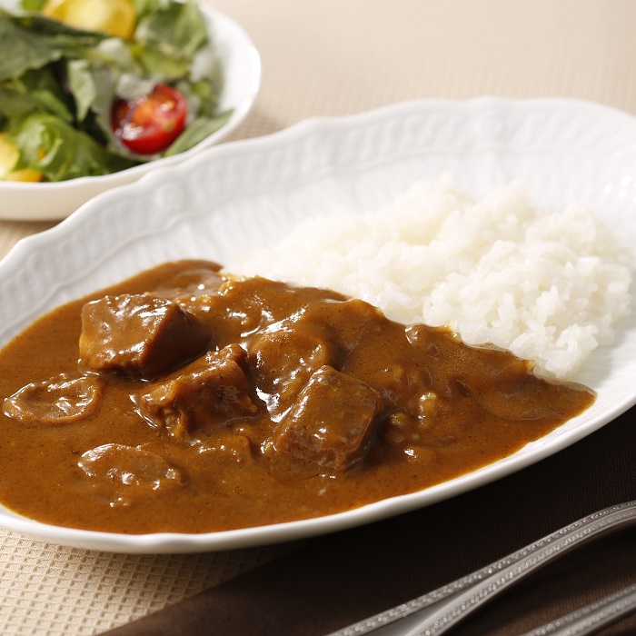 ≪新宿中村屋≫純欧風ビーフカリーセット計12袋