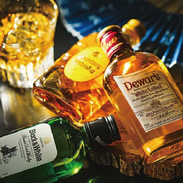 【母の日 父の日 プレゼント】ウイスキー 飲み比べ ギフト セット 世界のウイスキー5種 『GIFT』