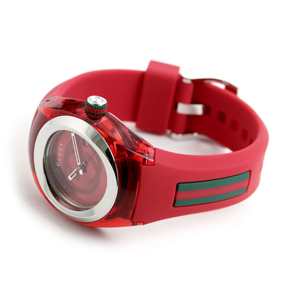 グッチ シンク 36mm レディース 腕時計 YA137303 GUCCI レッド 高級 ブランド おしゃれ 防水 軽い 華奢 かわいい プレゼント 女性 実用的