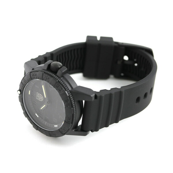 ルミノックス ブラックアウト 0300シリーズ 腕時計 LUMINOX レザーバック シータートル 0301.BO 時計 ブランド おしゃれ 防水 文字盤 大きい プレゼント 男性 実用的