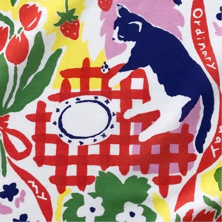 MANAMI SAKURAI Cushion cover 'Ordinary day' Red