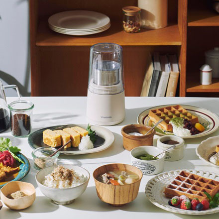 ビタントニオ ドライフードミル アイボリー VML-10-I