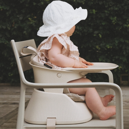 HANNIE ブースターチェア ホワイトサンド HN-0002