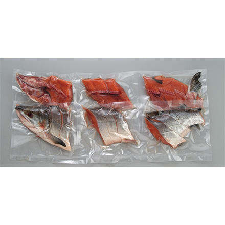 ボイル ずわいがに & 新巻鮭 ( ずわいがに 700g 棒脚 爪 爪下 肩肉 ) 新巻鮭 1.4kg ( 6分割真空 )