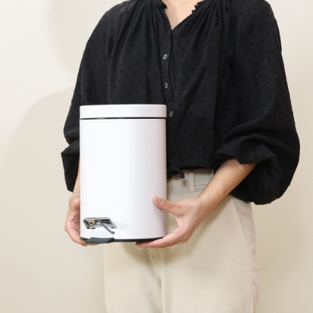 静かに閉まるゴミ箱 ３Ｌ ＷＨ