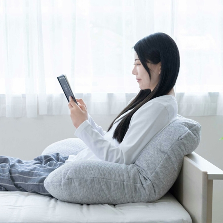 スマホがみやすい包まれまくら クッション 抱き枕 スマホ枕 カバー付き