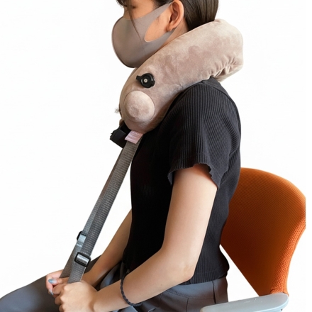 RELAAAX 電動ネック＆ボディリラクサー ネックピロー 空気式 充電式 もみほぐし 寝顔が見えない フード付き