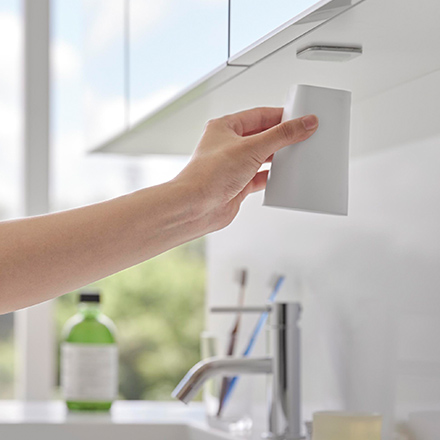 tower タワー フィルムシート洗面戸棚下マグネットタンブラー ホワイト 1751