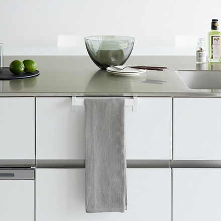 tower タワー 滑り落ち防止キッチンタオルハンガーバー ホワイト 1808