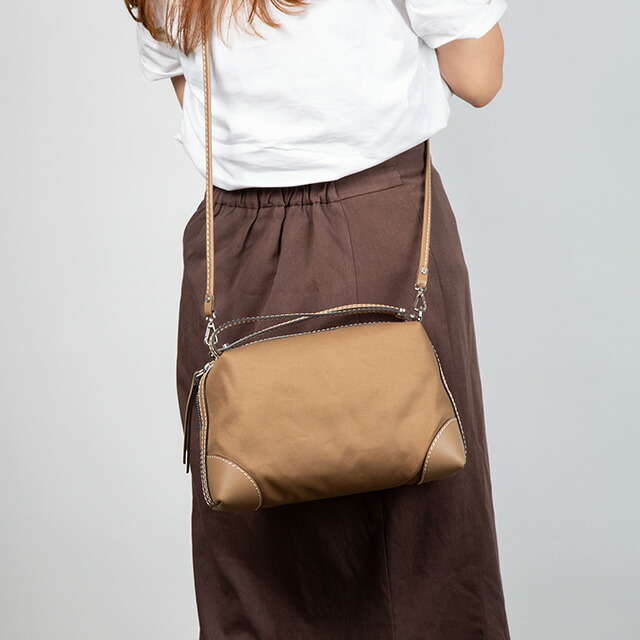 ジャンニキアリーニ ハンドバッグ レディース ブランド GIANNI CHIARINI BS 8648 TRENCH ブラウン 軽量 小さめ 手提げ 高級 おしゃれ プレゼント 女性 実用的 かわいい