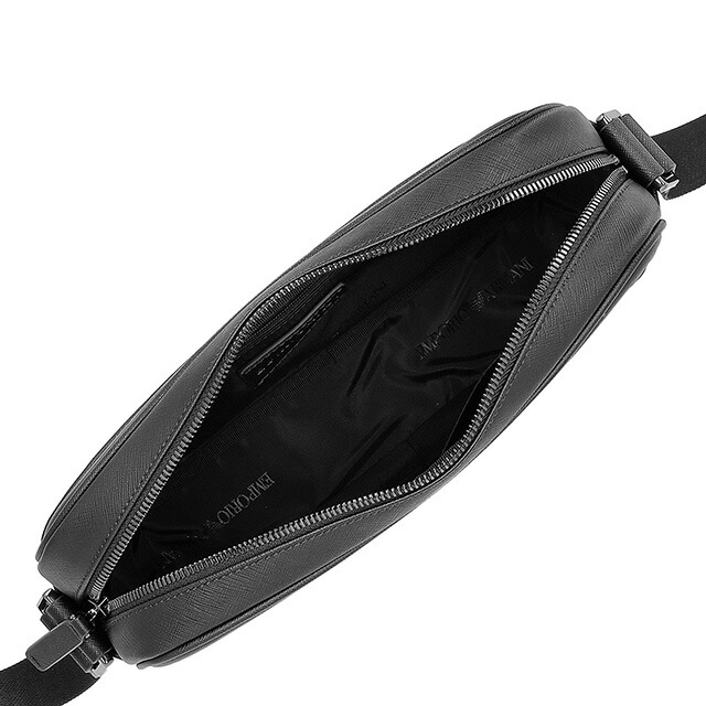 エンポリオ・アルマーニ ショルダーバッグ メンズ EMPORIO ARMANI EM001783-AF13670 ブラック 斜めがけ ブランド 高級 おしゃれ プレゼント 男性 実用的 かっこいい