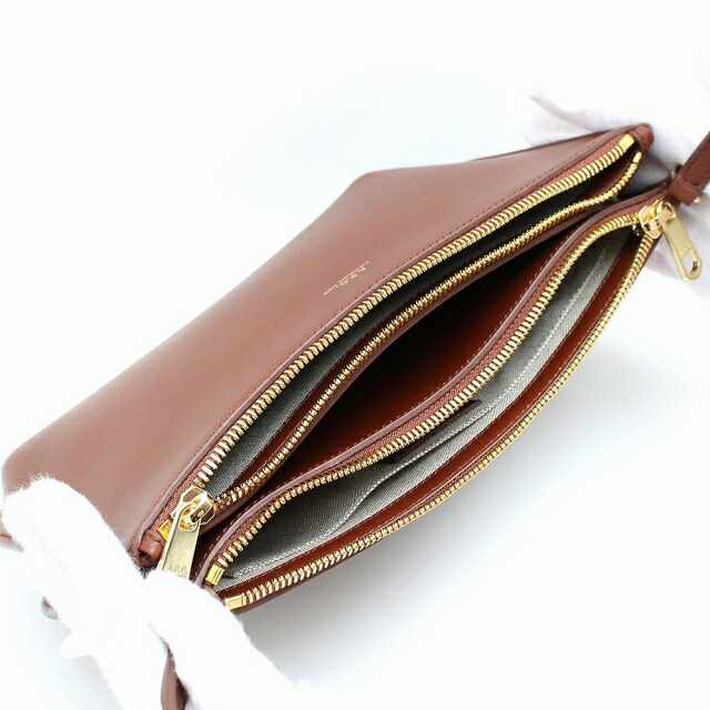 アーペーセー A.P.C. ショルダーバッグ レディース F61404-PXAWV-CAD sac sarah ブラウン 斜めがけ ブランド 高級 おしゃれ プレゼント 女性 実用的 かわいい