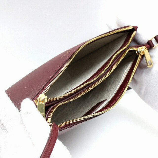 アーペーセー A.P.C. ショルダーバッグ レディース F61404-PXAWV-GAE sac sarah ボルドー 斜めがけ ブランド 高級 おしゃれ プレゼント 女性 実用的 かわいい