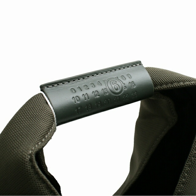 エムエムシックス MM6 JAPANESE SMALL ハンドバッグ M60607-P6414-T5187 レディース シャークグレー グリーン 軽量 小さめ 手提げ ブランド 高級 おしゃれ プレゼント 女性 実用的 かわいい