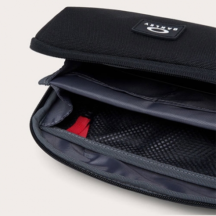 オークリー FOS902169 ポーチ BLACKOUT(02E)