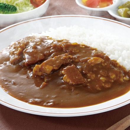 新宿中村屋 プチカレー120g ×4種セット ビーフ ビーフマイルド 彩り野菜と豆 ハヤシ