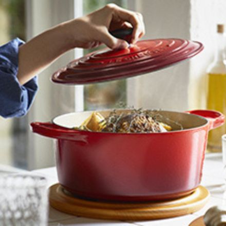 ル・クルーゼ New Core シグニチャー ココット・ロンド 20cm (BM) チェリーレッド 21177200600430