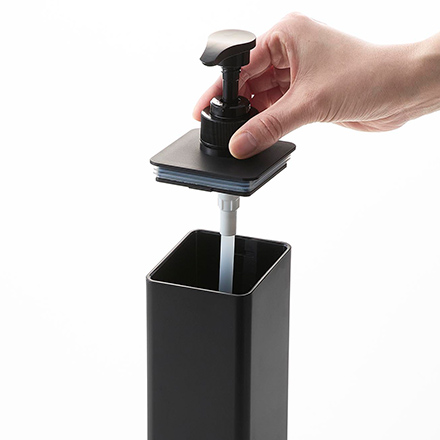 tower タワー たっぷり洗剤が出るマグネットディスペンサー ボディソープ ブラック 1537