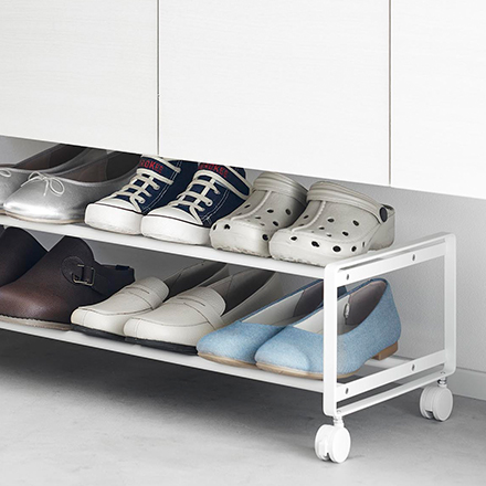 tower タワー 引き出せるキャスター付きシューズラック 2段 ホワイト 1624