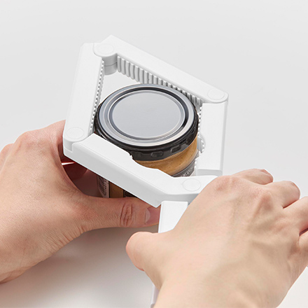 tower タワー 軽い力で開けられるマグネットキャップオープナー ホワイト 10430