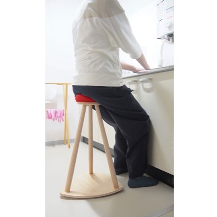 コサイン　赤い帽子のキッチンスツール　ST-10CM