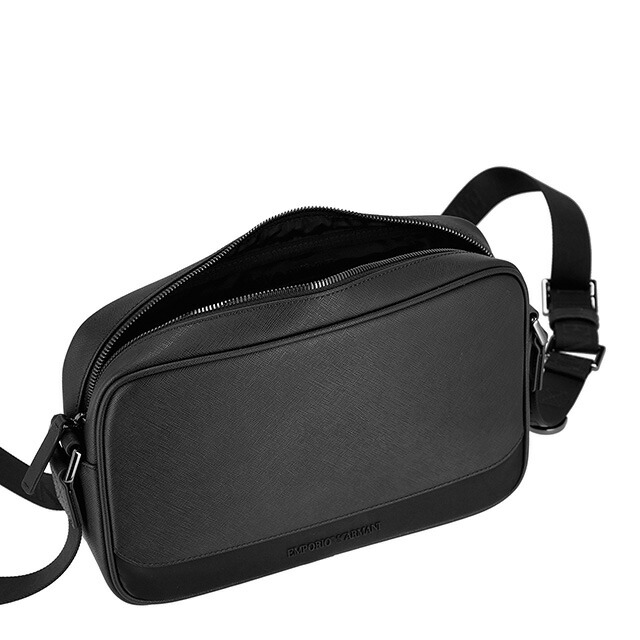 エンポリオ・アルマーニ ショルダーバッグ メンズ EMPORIO ARMANI EM001783-AF13670 ブラック 斜めがけ ブランド 高級 おしゃれ プレゼント 男性 実用的 かっこいい