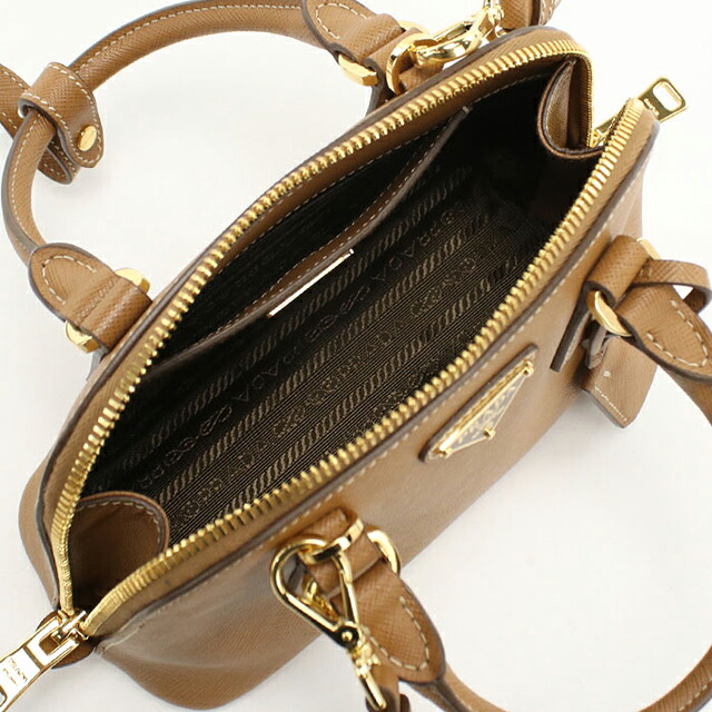 プラダ ハンドバッグ レディース ブランド PRADA SAFFIANO LUX 2WAY レザー 1BA851 ブラウン 軽量 小さめ 手提げ 高級 おしゃれ プレゼント 女性 実用的 かわいい