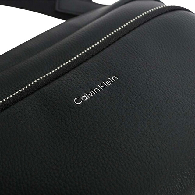カルバンクライン CALVIN KLEIN RAISED CAMERA BAG ショルダーバッグ lv04d3159g-ub1 メンズ BLACK ブランド 斜めがけ ブランド 高級 おしゃれ プレゼント 男性 実用的 かっこいい