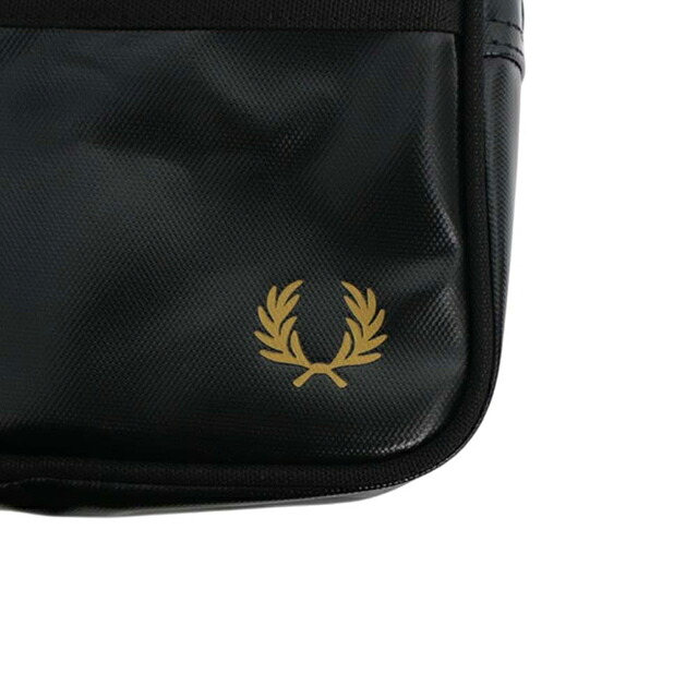 フレッドペリー FRED PERRY Tonal Classic Mini Shoulder Bag ショルダーバッグ l2169-774 ユニセックス Black Gold ブランド 斜めがけ ブランド 高級 おしゃれ プレゼント 男性 実用的 かっこいい
