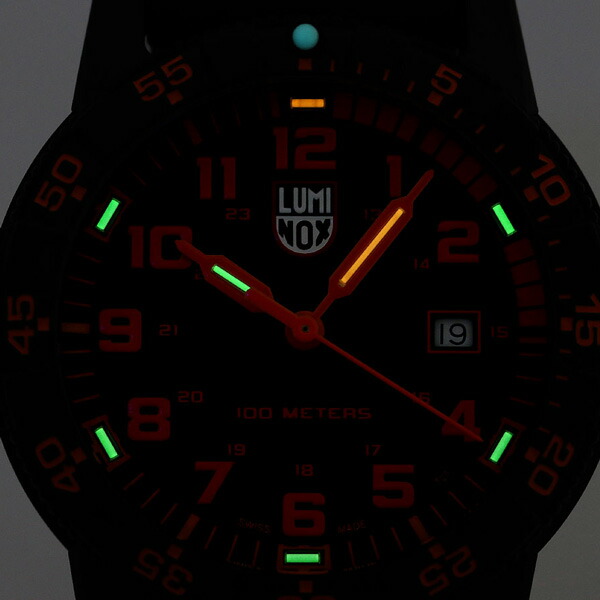 ルミノックス 0320シリーズ レザーバック シータートル ジャイアント 44mm 0329 LUMINOX メンズ 腕時計 ブラック 時計