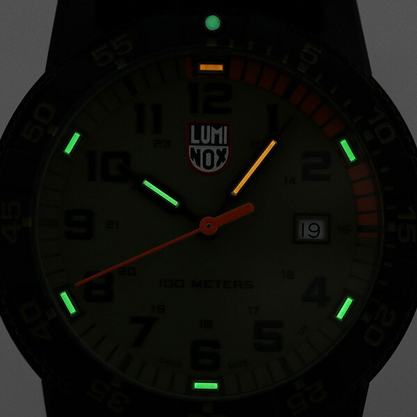 ルミノックス 0320シリーズ レザーバック シータートル ジャイアント 44mm 0337 LUMINOX メンズ 腕時計 カーキ ブラック ブランド おしゃれ 防水 文字盤 大きい プレゼント 男性 実用的