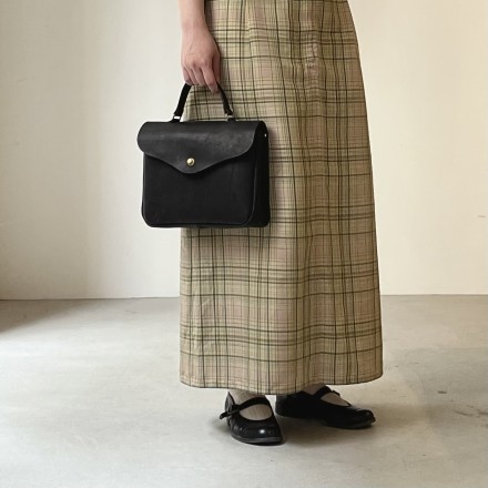 German hook handbag キナリ（ナチュラル)