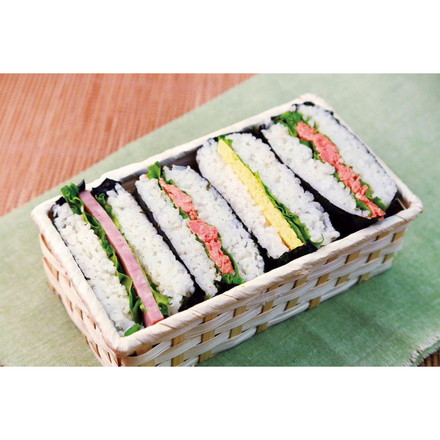 日本製 いろはサンド 簡単 サンドイッチ型 お弁当作りに! 天然木 桧 ひのき ヒノキ 萌え断 サンドイッチ おにぎらず 押し寿司 サンドイッチメーカー ヤマコー