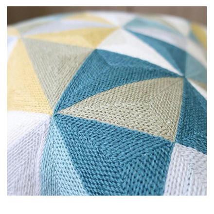 全面刺繍の幾何模様クッションカバー 約45cmX約45cm リビング ソファ オフィス 背当て