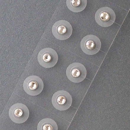 医療機器 耳つぼジュエリー「ウェルミミ」2袋（24粒入）