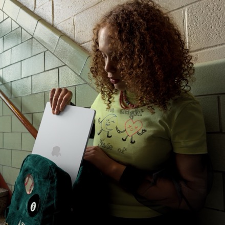 Apple 15インチMacBook Air: 10コアCPUと10コアGPUを搭載したApple M5チップ, 24GB, 1TB SSD - スカイブルー