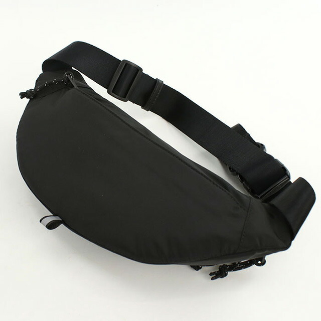 ディーゼル ボディバッグ メンズ ブランド DIESEL X10311 ブラック バッグ 斜めがけ 軽量 小さめ ブランド 高級 おしゃれ プレゼント 男性 実用的 かっこいい