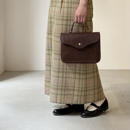 German hook handbag キナリ（ナチュラル)
