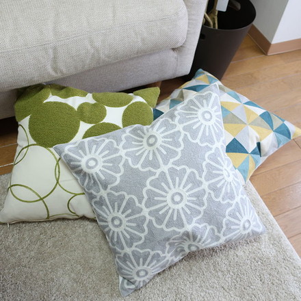 全面刺繍の幾何模様クッションカバー 約45cmX約45cm リビング ソファ オフィス 背当て