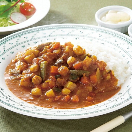 新宿中村屋 プチカレー120g ×4種セット ビーフ ビーフマイルド 彩り野菜と豆 ハヤシ