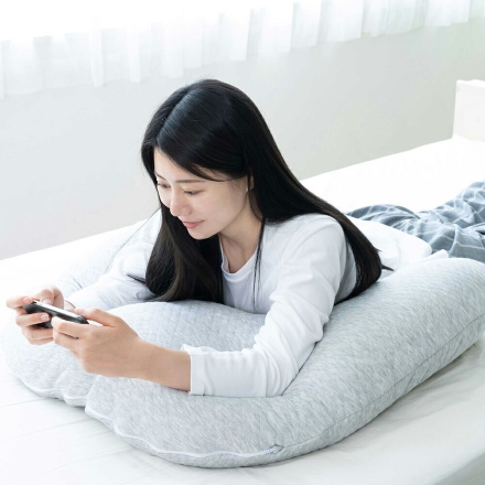 スマホがみやすい包まれまくら クッション 抱き枕 スマホ枕 カバー付き