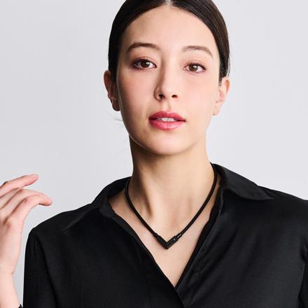 コラントッテ 磁気ネックレス TAOネックレス α VEGA NEXT マットブラック×ブラック Mサイズ 43cm ABARK20M