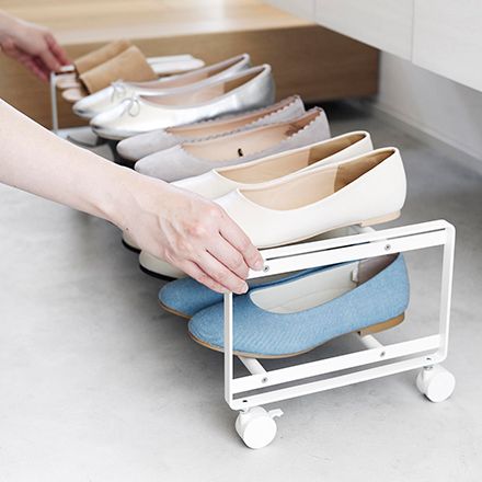 tower タワー 引き出せるキャスター付きシューズラック 2段 ホワイト 1624