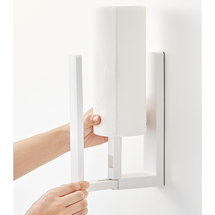 tower タワー ストッパー付マグネットキッチンペーパーホルダー ホワイト 3398