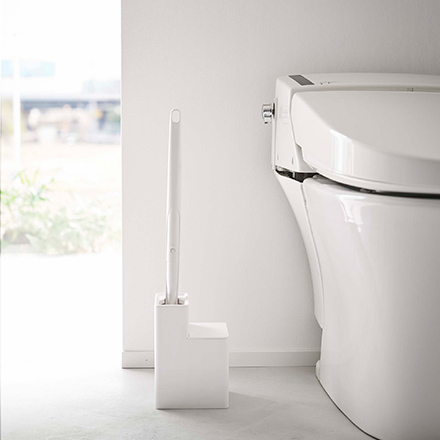 tower タワー 替えブラシ収納付き流せるトイレブラシスタンド ホワイト 5722
